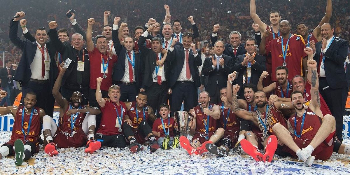 EuroCup's tweet photo. What an incredible night in Istanbul!! @GSBasketbol wins the 2016 @Eurocup Trophy!!!!! https://t.co/57Vk5zh2gu