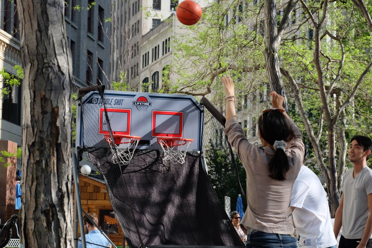 Upcoming viaduct closure = more time to work on the jumper at Westlake Park. <a href="/downtownseattle/">Downtown Seattle</a> #WhyRushHour