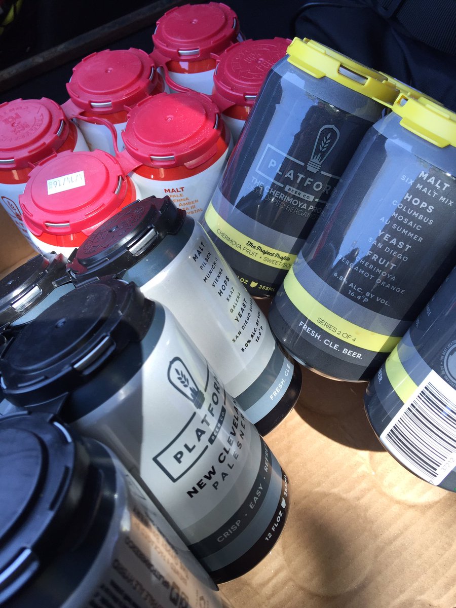 PintsForksFrnz's tweet photo. We call it the beer Mecca in #NewCleveland @PlatformBeers -picked up the stash;) π» #ohiocity #CLE #PFFSocial https://t.co/7Ri1hgM3vN