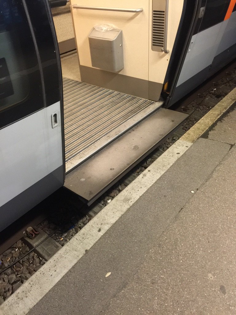 MrShopper3's tweet photo. På väg hem från #mysteryshopping. Hjälper ett företag bättra #servicen och därmed öka #lönsamheten @bbworldwide ^NA https://t.co/GN8RtQ0bYP