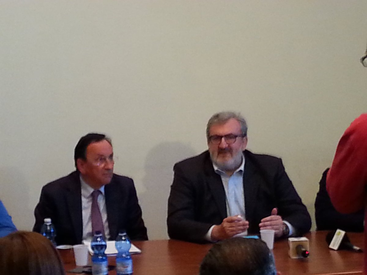 Vale_Lenoci's tweet photo. @micheleemiliano e @FrancoAncona https://t.co/TSI7P6lpon
