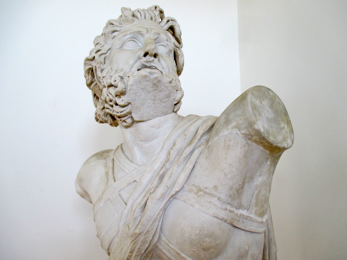 Gareth Harney on Twitter: "Marble statue of Daedalus from Amman, ancient  Philadelphia. Amman Archaeological Museum #roman #sculpture  https://t.co/hWBcjaffkO" / Twitter