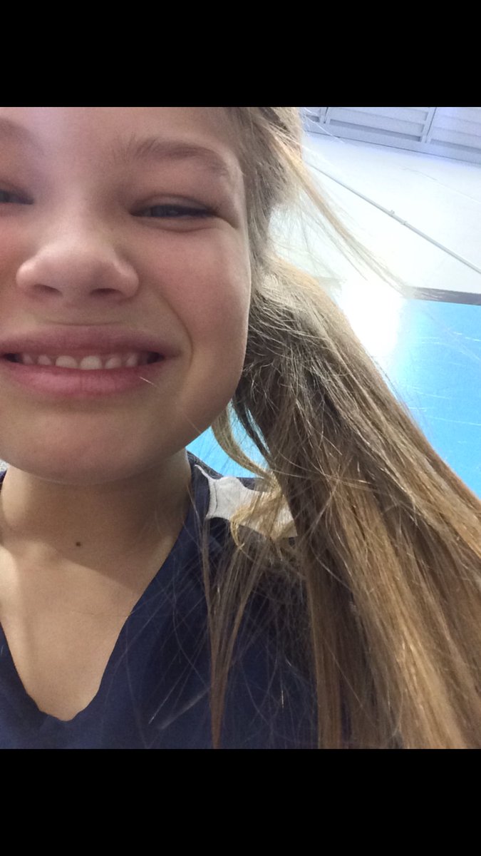 danielle_vick12's tweet image. Happy birthday migan!!!💗💗 #wednesdaygroup