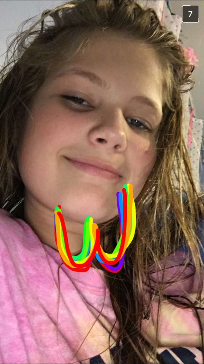 danielle_vick12's tweet image. Happy birthday migan!!!💗💗 #wednesdaygroup