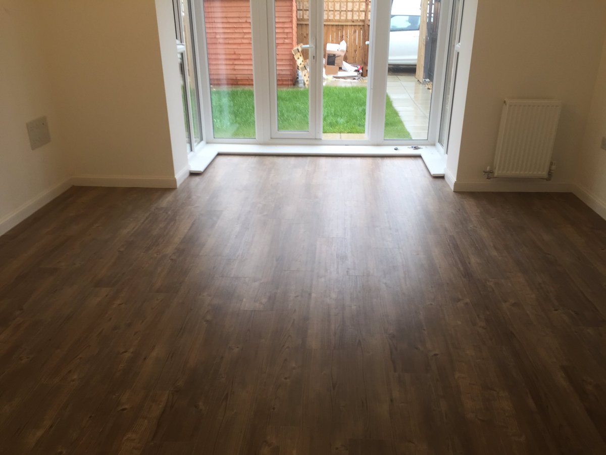 Few jobs from this week <a href="/AmticoFlooring/">Amtico</a> #spacia <a href="/KarndeanFloors/">Karndean Designflooring</a> 👍🏼