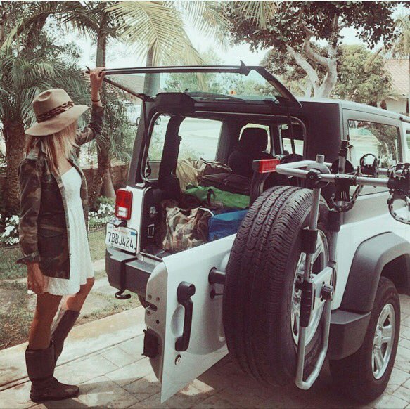 jeep_her's tweet photo. Wish this is what I was doing right now but instead I'm studying for finals #jeepher #JeepMafia #jeep https://t.co/ELCbmIQ3yY