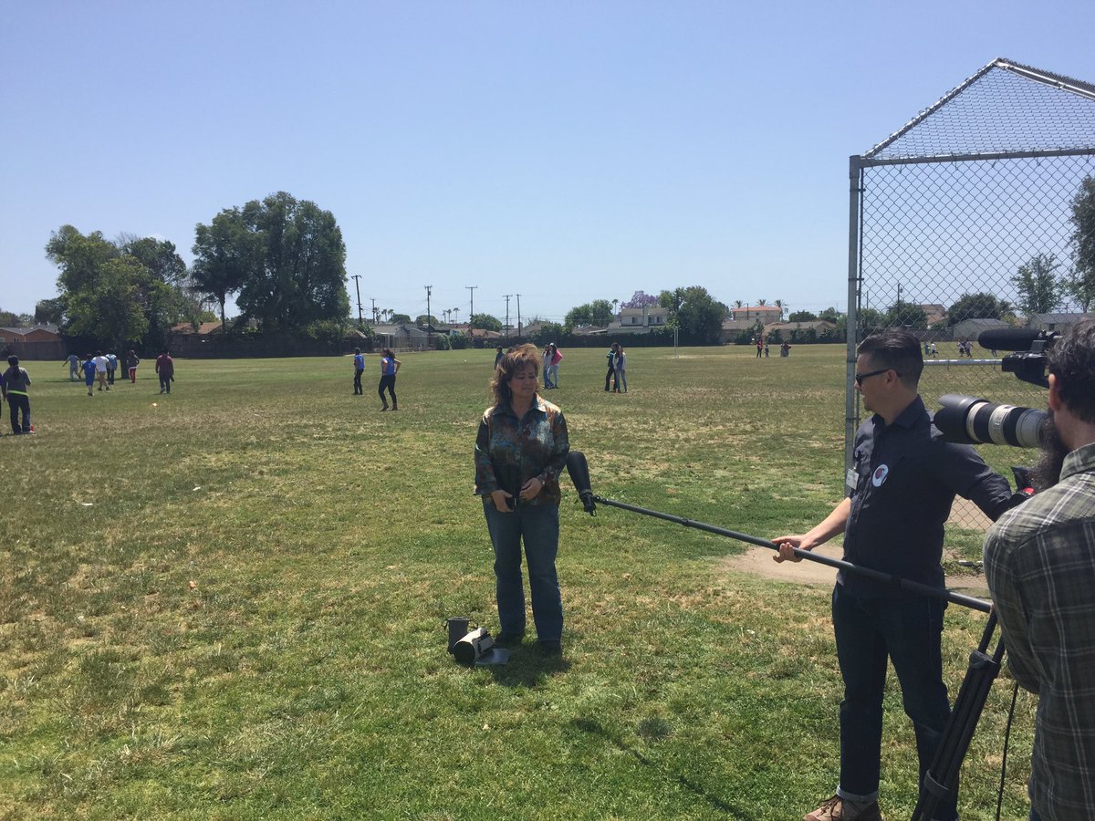 RobertCastle57's tweet photo. MELBOURNE students and staff featured for LACOE: PIP program, Playworks and Playworks Assistants make us Magnificent https://t.co/bIfSvOWRAA