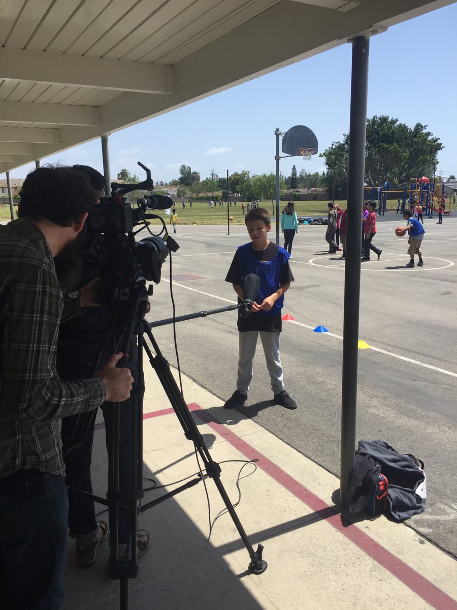 RobertCastle57's tweet photo. MELBOURNE students and staff featured for LACOE: PIP program, Playworks and Playworks Assistants make us Magnificent https://t.co/bIfSvOWRAA
