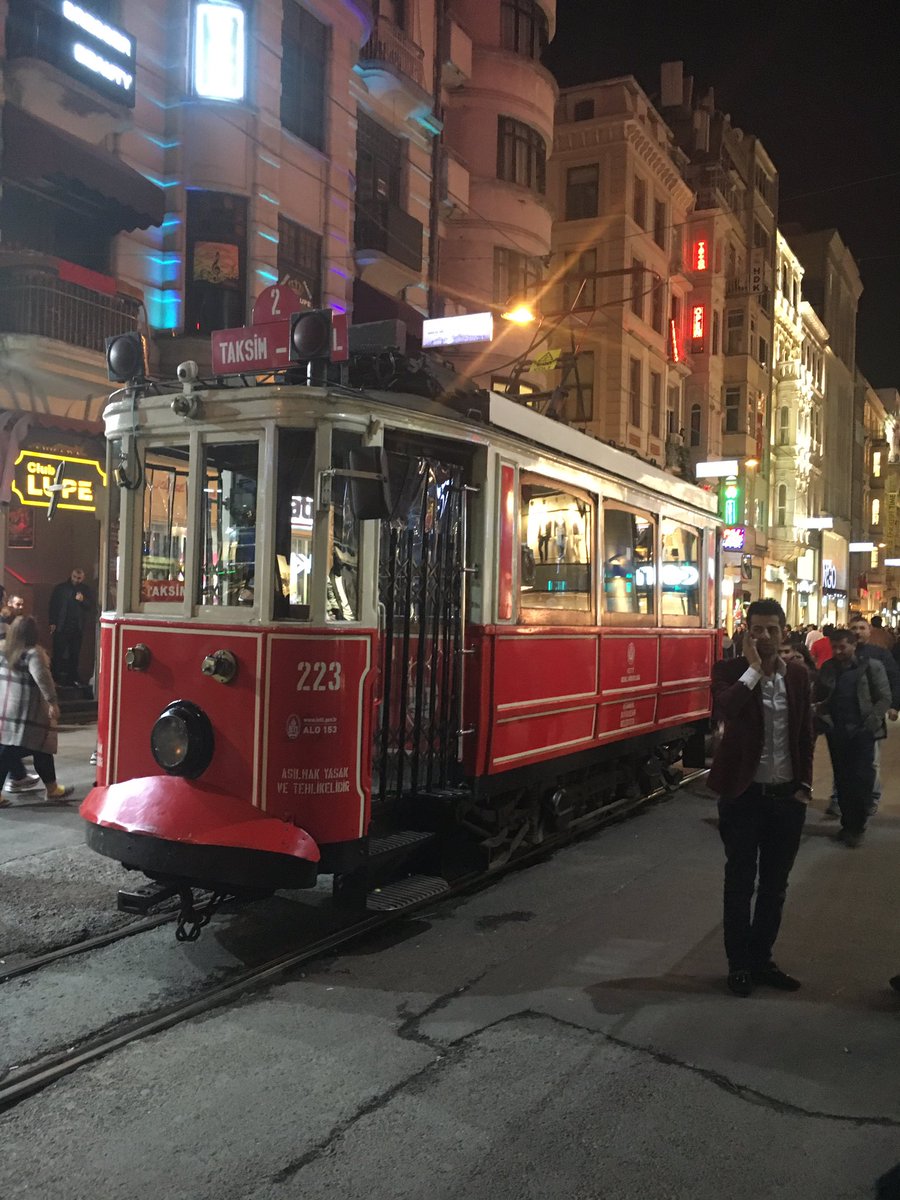 alazmi1967's tweet photo. تصويري اسطنبول تركيا 🇹🇷🇹🇷
اليوم الاربعاء ٢٧ / ٤ / ٢٠١٦ م
@aldossssari @alwseem66 @2016khald @AlmosaferGuide @a_the_w https://t.co/Ge9UvMxR6N