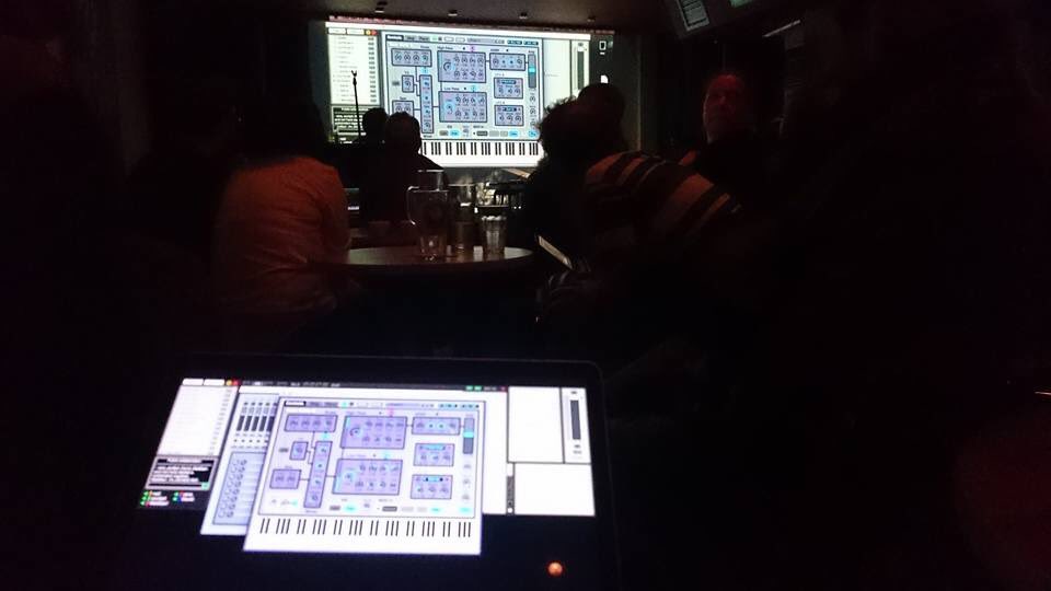 Beep_events's tweet photo. A very exciting night here at OSC! LNX launch party, showcasing a new DAW, with unique features! @OpenSoundColl https://t.co/4KPTkp00mG