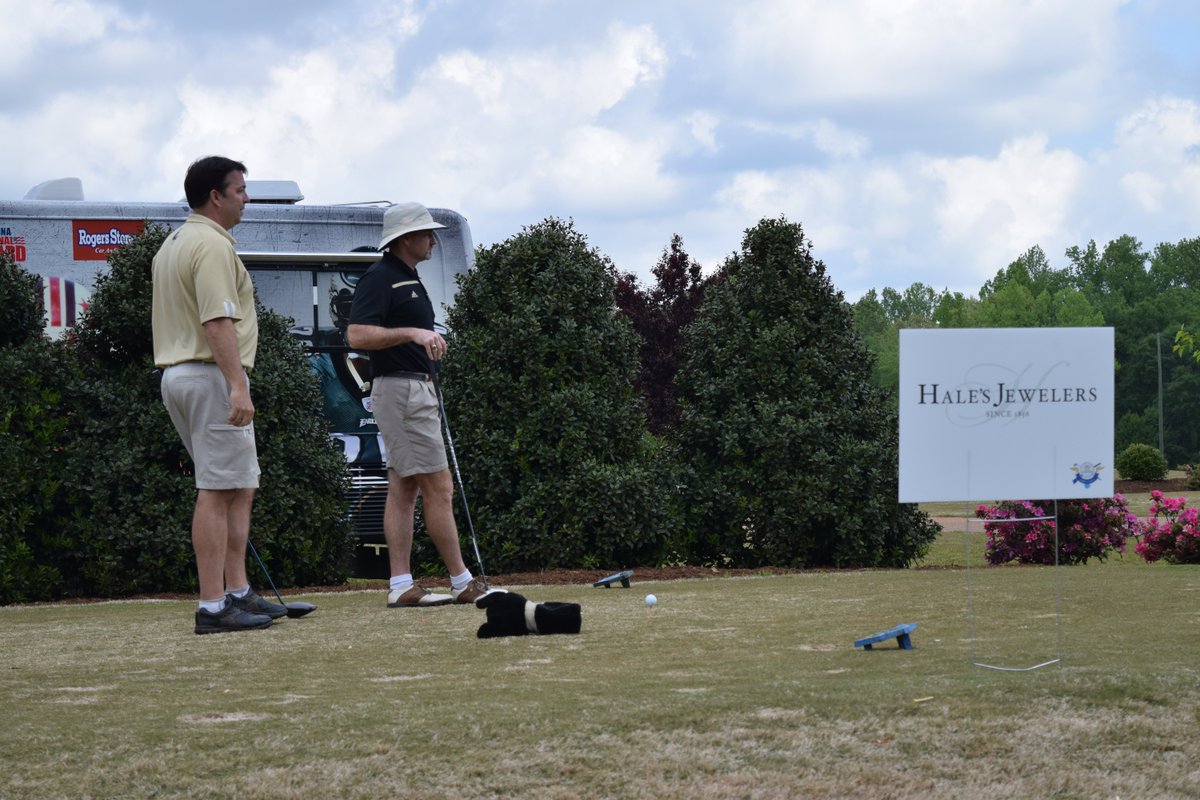 SCFootballHOF's tweet image. Thx 2 #SCFHOF16 Sponsors/Partners! #Part2 #BMWPerformanceDrivingSchool @HalesJewelers @wyattacademy @GleatonWyattLaw