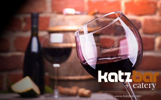 #Social Wednesdays @ KATZ $5 #PellerEstates Wine + $12 Mouth Watering #Sizzling Chicken #Fajitas #GreatFood #Sports