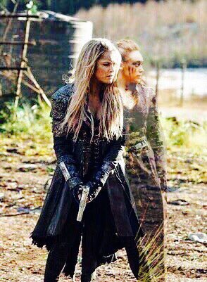 IWashington's tweet photo. Sorry, but I just had to share this edit. #ClexaMode af. #The100 Ice Cold Soulmates... https://t.co/sPQPve2PhA