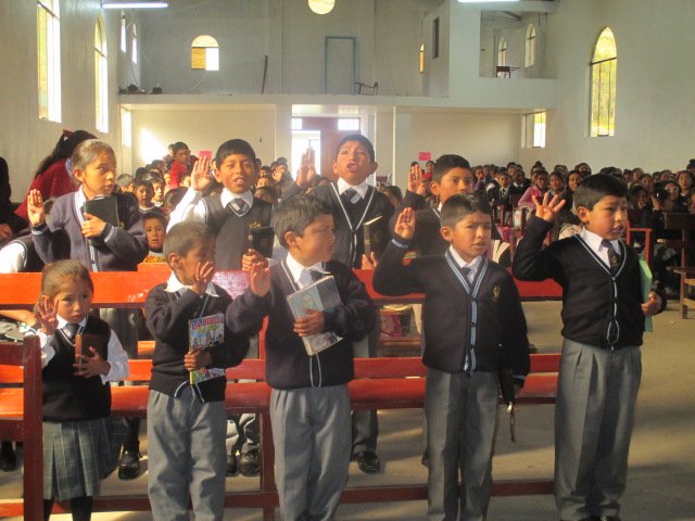 ColAdvVelille's tweet photo. Colegio Adventista "Velille" - AEASOP - Investidura de Capellanes. #EducacionUPSur @abelapazar @AdventistasMSOP https://t.co/bBHQtVhHNx