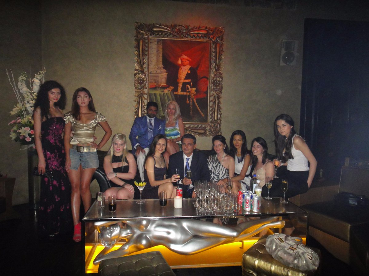 VVIPwikileaks's tweet photo. @Swamy39 Photos of Abhishek Verma arms dealer with wife Anca Neacsu and Umberto Fontanella of AgustaWestland of 2011 https://t.co/URQ57eQ0GJ