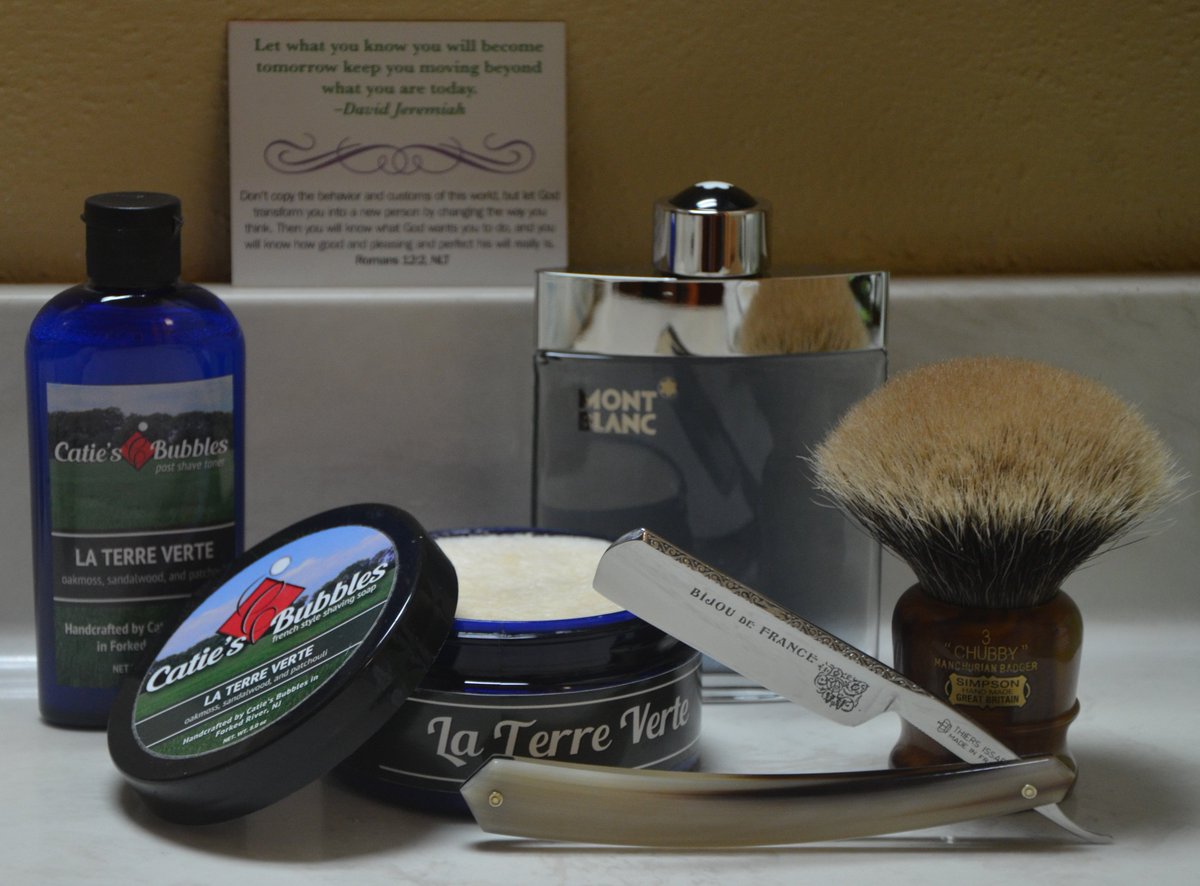 #SOTD T-I Bijou 5/8 Str8Rzr <a href="/AESimpson1919/">Simpson Brushes</a> Briar CH3 <a href="/CatiesBubbles/">CatiesBubbles</a> LTV Soap &amp; Toner <a href="/montblanc_world/">Montblanc</a> Individuel EDT
