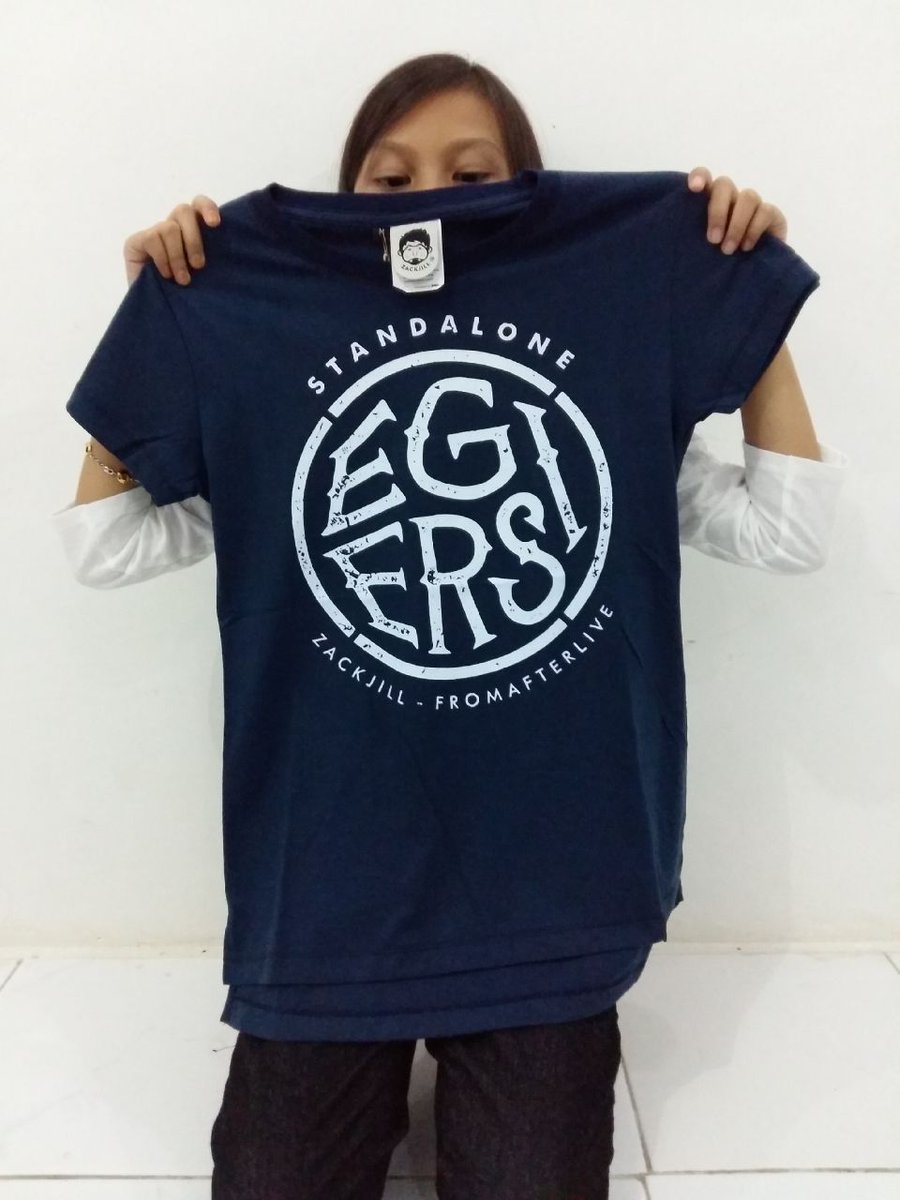 010 biru dongker