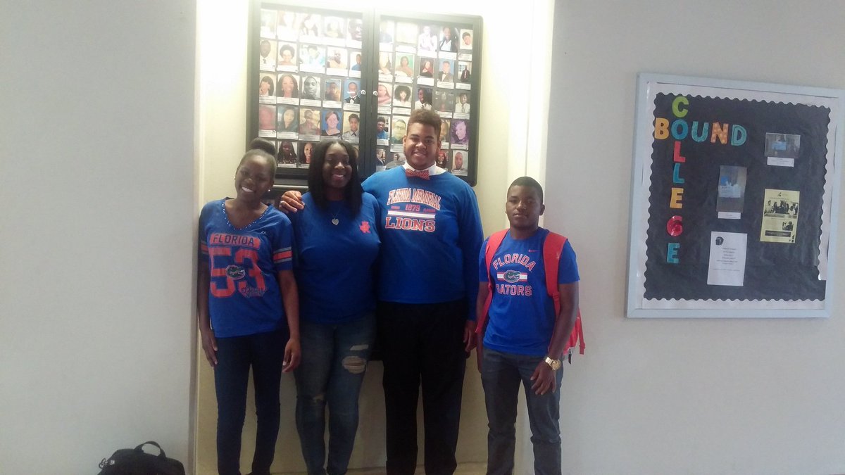 StdtSvcMDCPS's tweet photo. @StdtSvcMDCPS Miami Carol City Senior High School Chiefs Go To College ! https://t.co/fdcvni3PGB