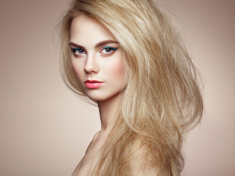 _glam2me_'s tweet photo. Vom Sommer geküsst - dein Sommer Styling #glam2me #styling #sommer #makeup
#glamour #stylist #hair #look #ondemand https://t.co/oXUour2Ep5