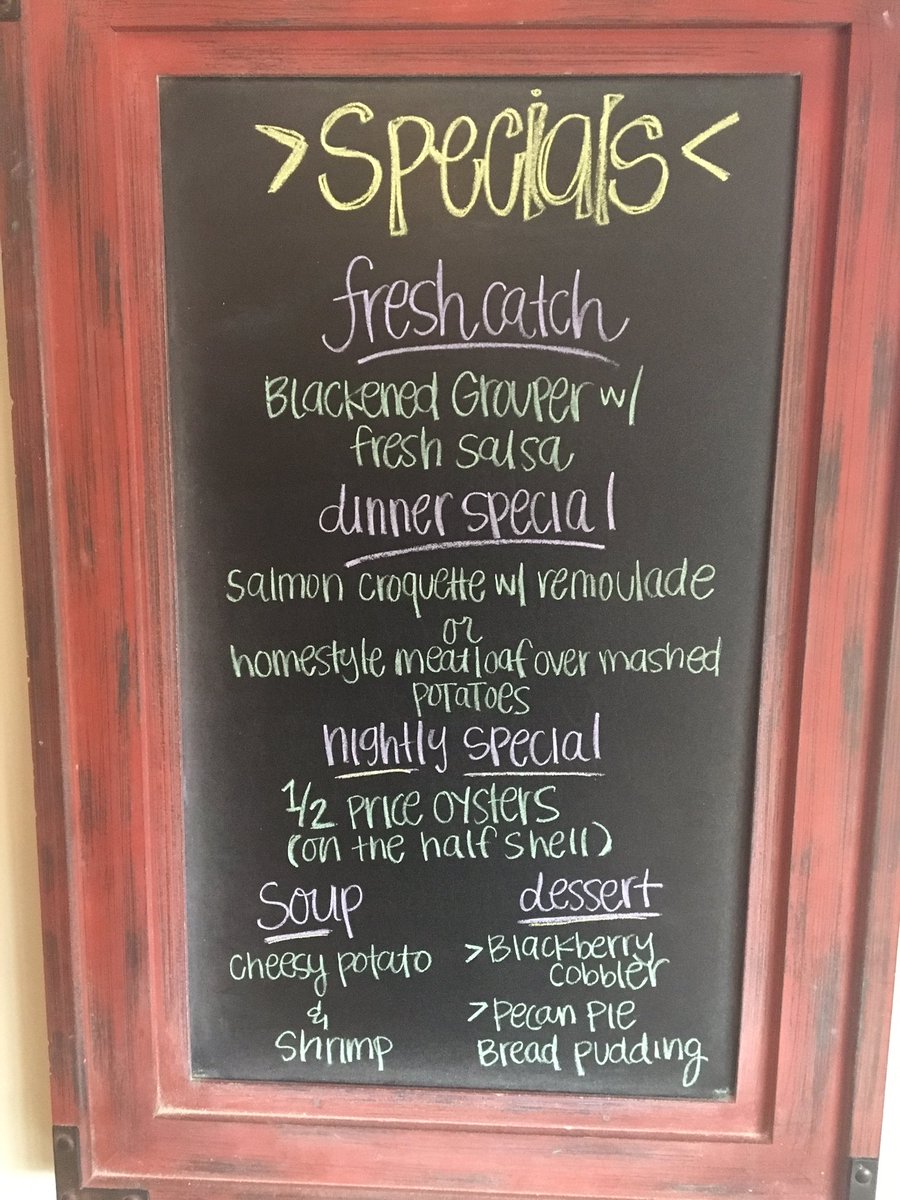 TheLevee_'s tweet photo. Come try one of our great specials! Happy hour now until 7! https://t.co/LixLrEOchv