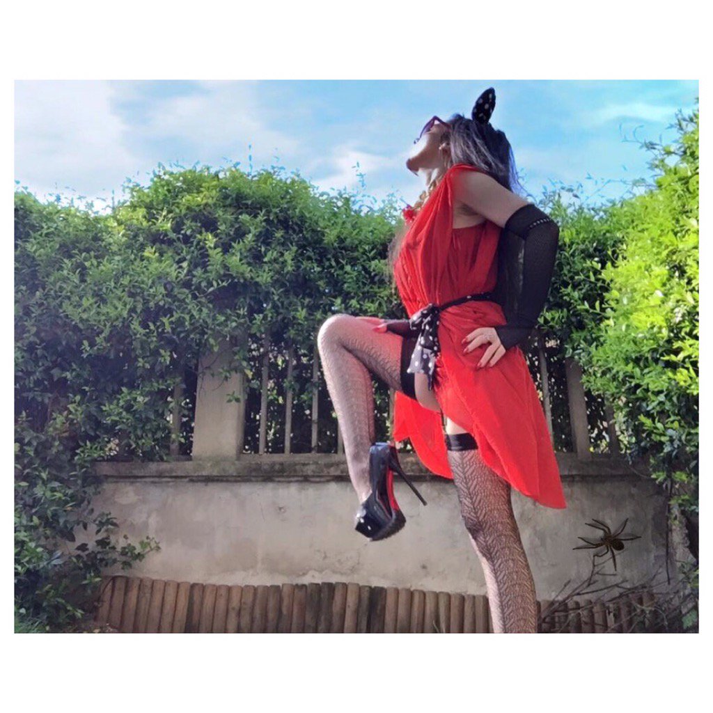 Zulphiya's tweet photo. In this garden there is no sign that says: thou shalt not eat bitches in killer stilettos. Spider proverb https://t.co/7bUsh7zGrc