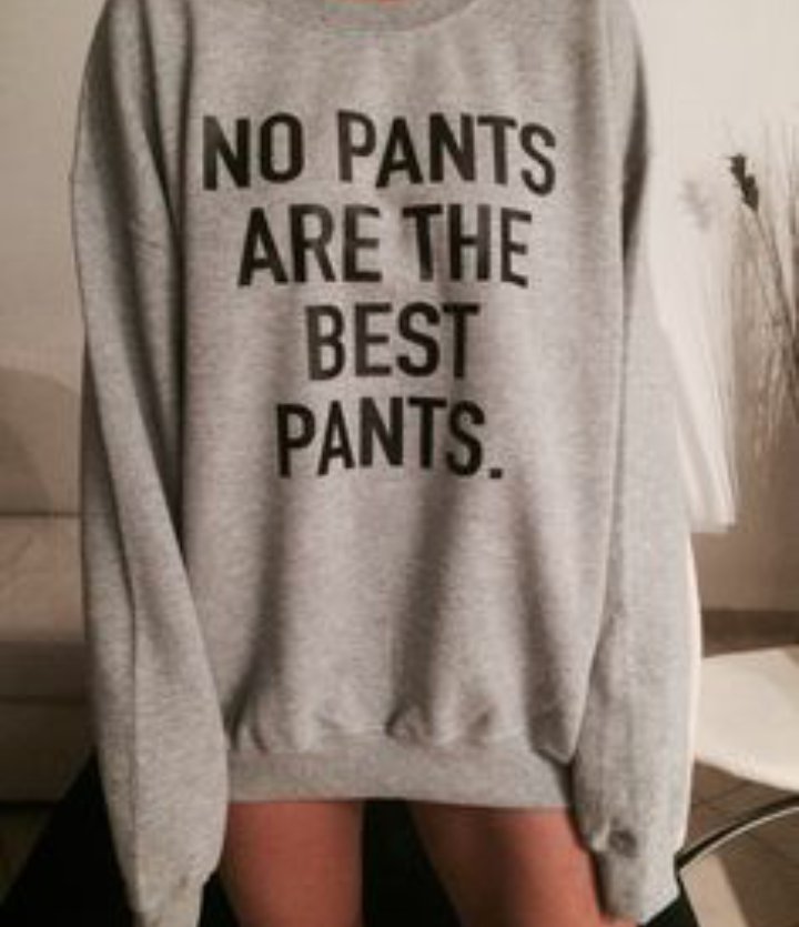 0nlymarta's tweet photo. 85. Las sudaderas grandes https://t.co/lRskEDj23M