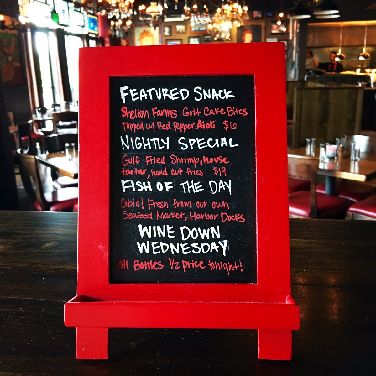 FIVEchattanooga's tweet photo. Tonight: Grit Cake Bites, Cobia, Gulf Fried Shrimp, &amp; 1/2 price wine bottles - so much goodness! #winedownwednesday https://t.co/PS5vGZD0yk