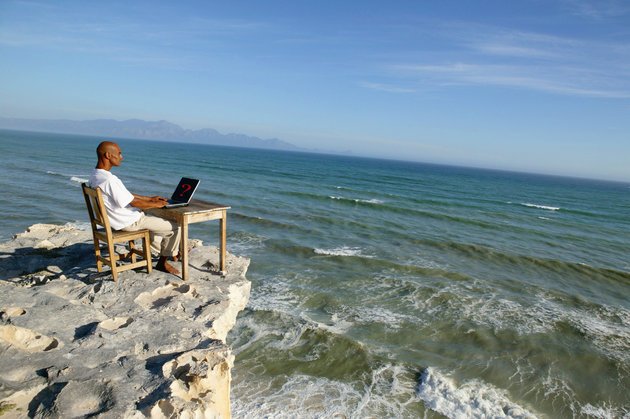 DavidWeaverCOMP's tweet image. An article on the pros and cons of unlimited vacation time: goo.gl/Gdhql4 Tip @LinkedInPulse #HR