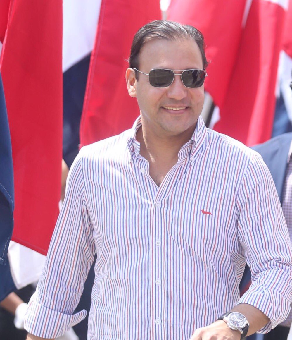 Educar nuestros niños en valores, derechos y deberes, es amar la patria. #SomosDominicanos