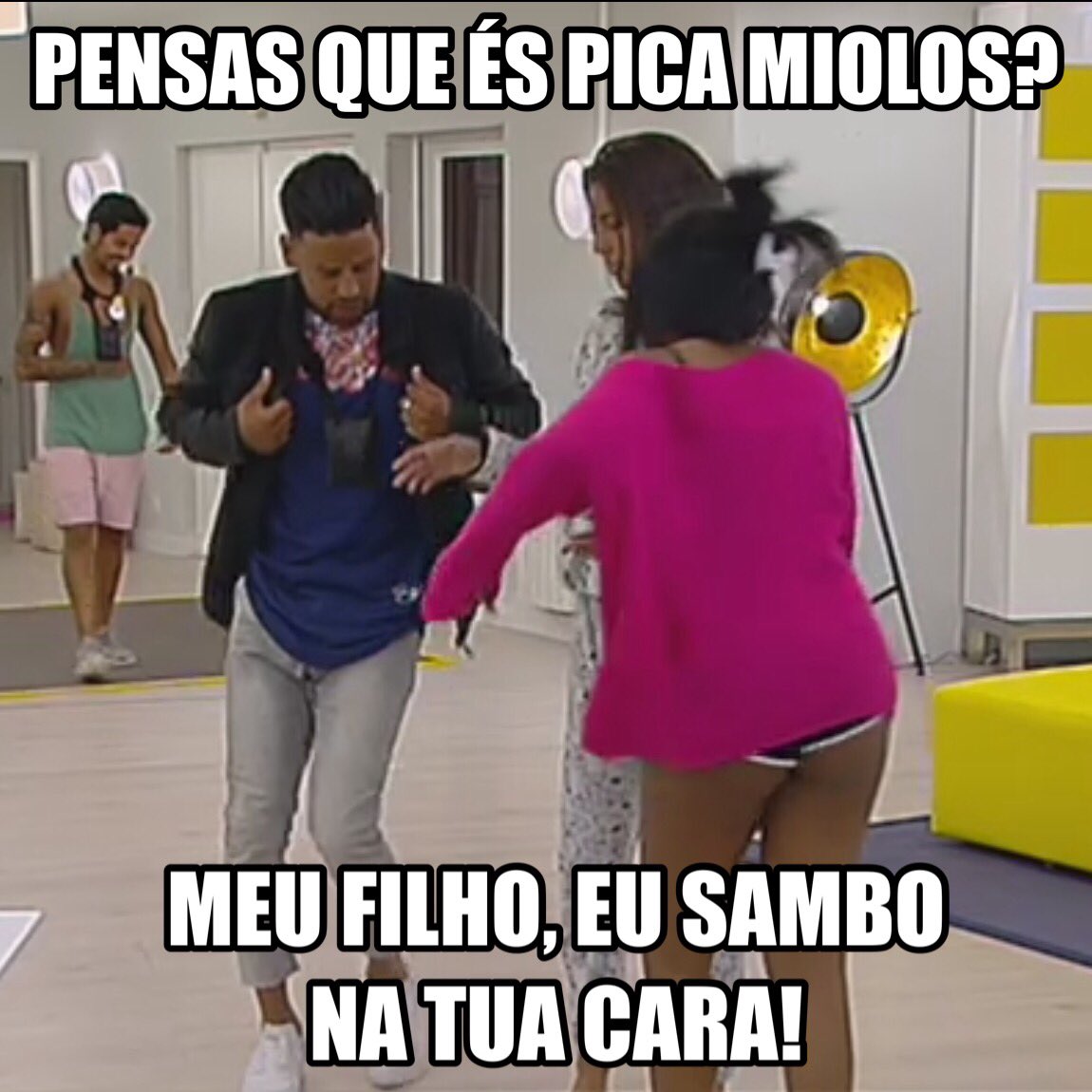 MemesRealitys's tweet photo. Quando te tentam picar e se lixam 💪🏾💥💣 #loveontoptvi #memesrealitys https://t.co/ZlzJPEIqtb