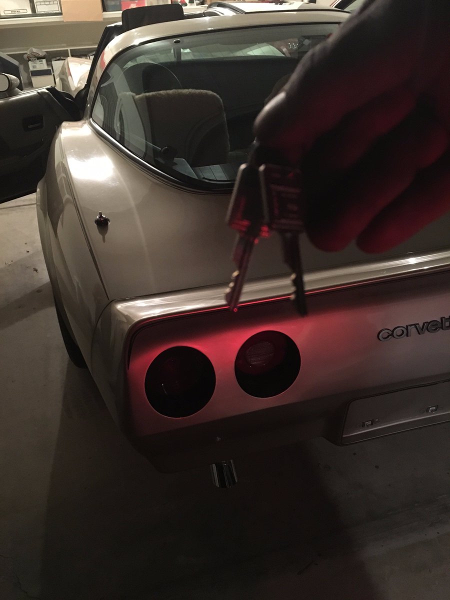 azcarkeys's tweet image. corvette car key #johnnylocksmith #phoenixlocksmith #locksmithphoenix