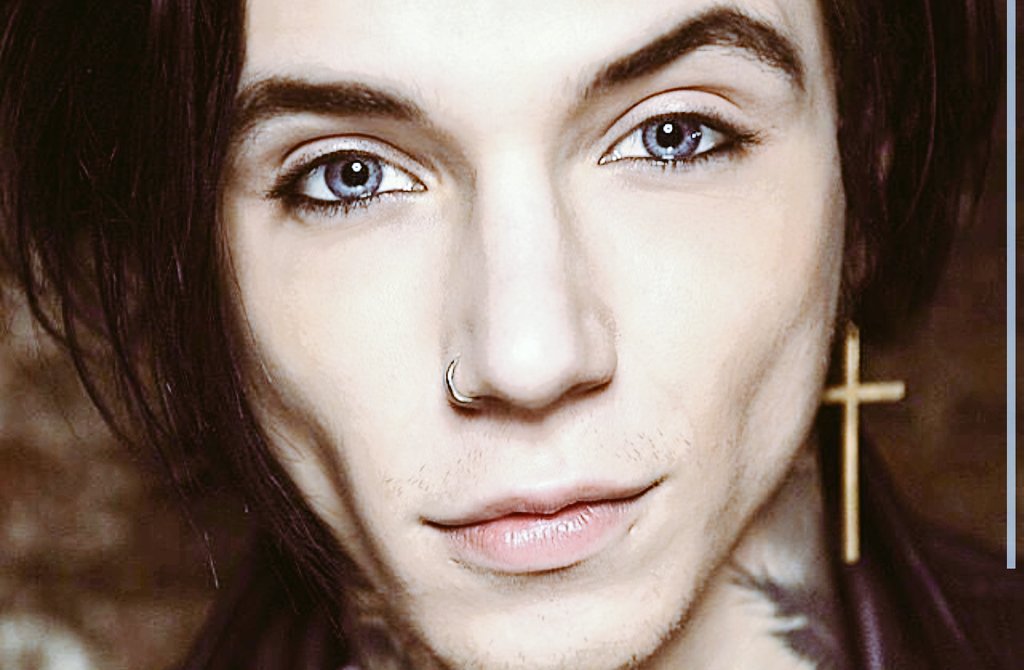 rturbandmember's tweet photo. Andy Biersack // Black Veil Brides https://t.co/KN7idqddqo