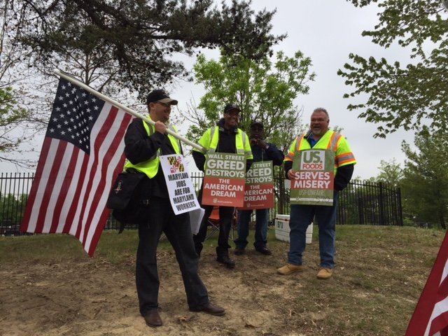 Teamsters's tweet photo. Today: 200 Maryland #Teamsters @USFoods begin ULP #strike against bad faith bargaining! #1u #Local570 #Local355 #1u https://t.co/SlN6Npojyt