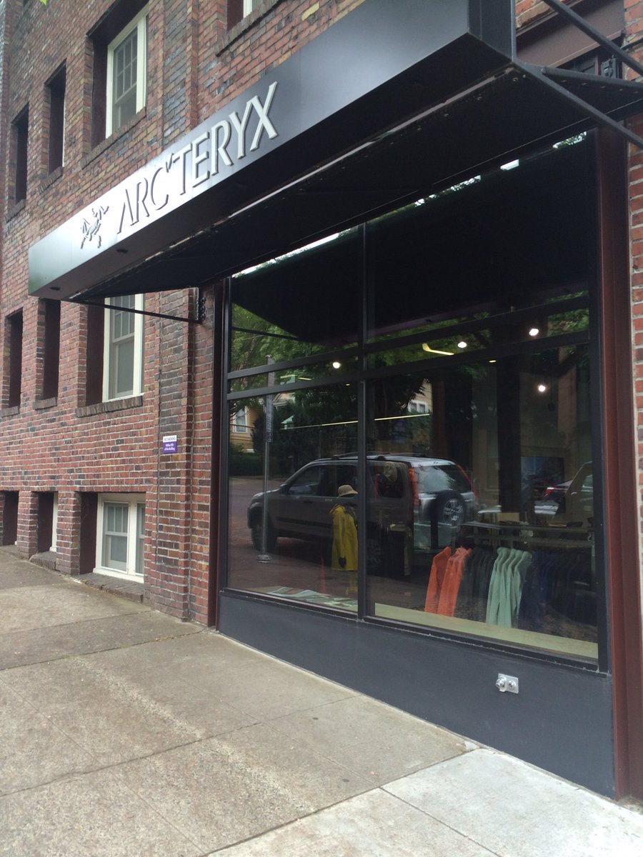 Nice walk through downtown with <a href="/vive_nw/">Vive NW</a> today! Plus some swag from our pretty sweet sponsor <a href="/Arcteryx/">Arc'teryx</a>