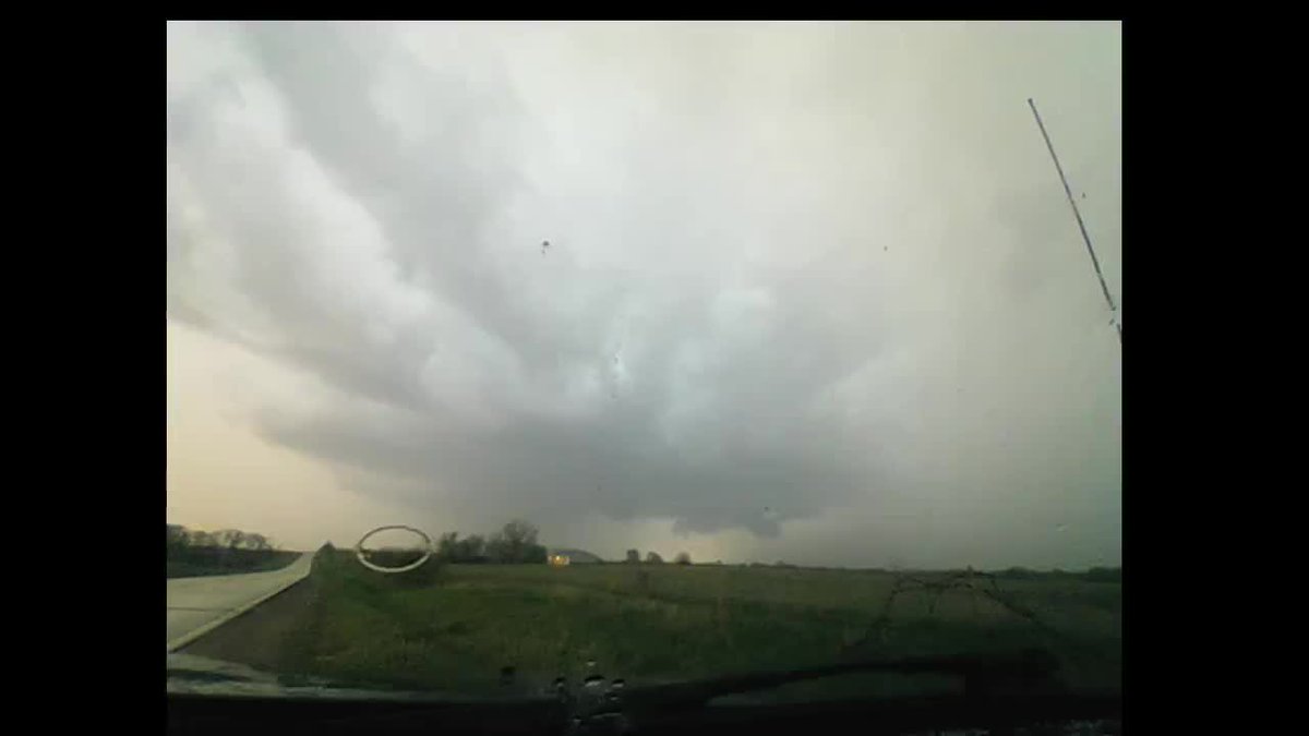 tvnchase's tweet photo. Justin Wenzel inside TORNADO WARNING: https://t.co/f60z0S59Ms @JustinWenzel86 #tvnwx https://t.co/8GcpUcKQIe