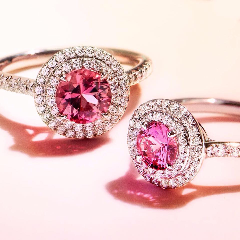 5randompics's tweet image. 