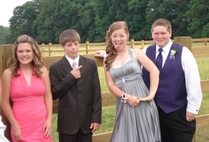 aly_brooke_'s tweet photo. Throwing it back to 8th grade formal! @Nicolee_Lee2 @the_REAL_RJGIII @DLowery05 https://t.co/phdzQpluGh