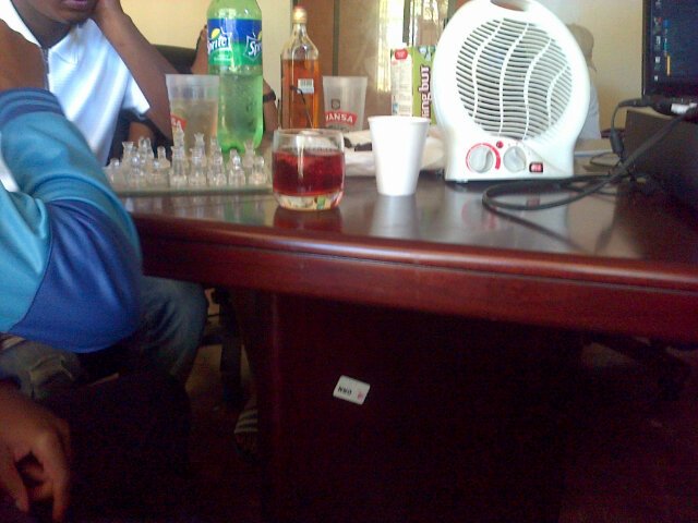 mash_Dee26's tweet image. #RedLabel #Sprite #ChessAddict