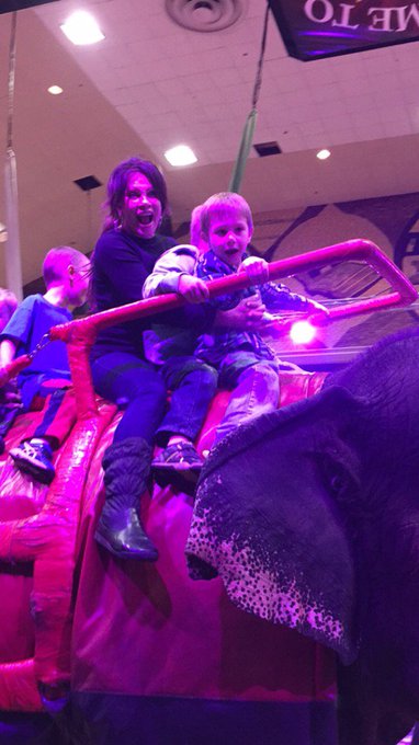 Circus https://t.co/aXaLFenpp6