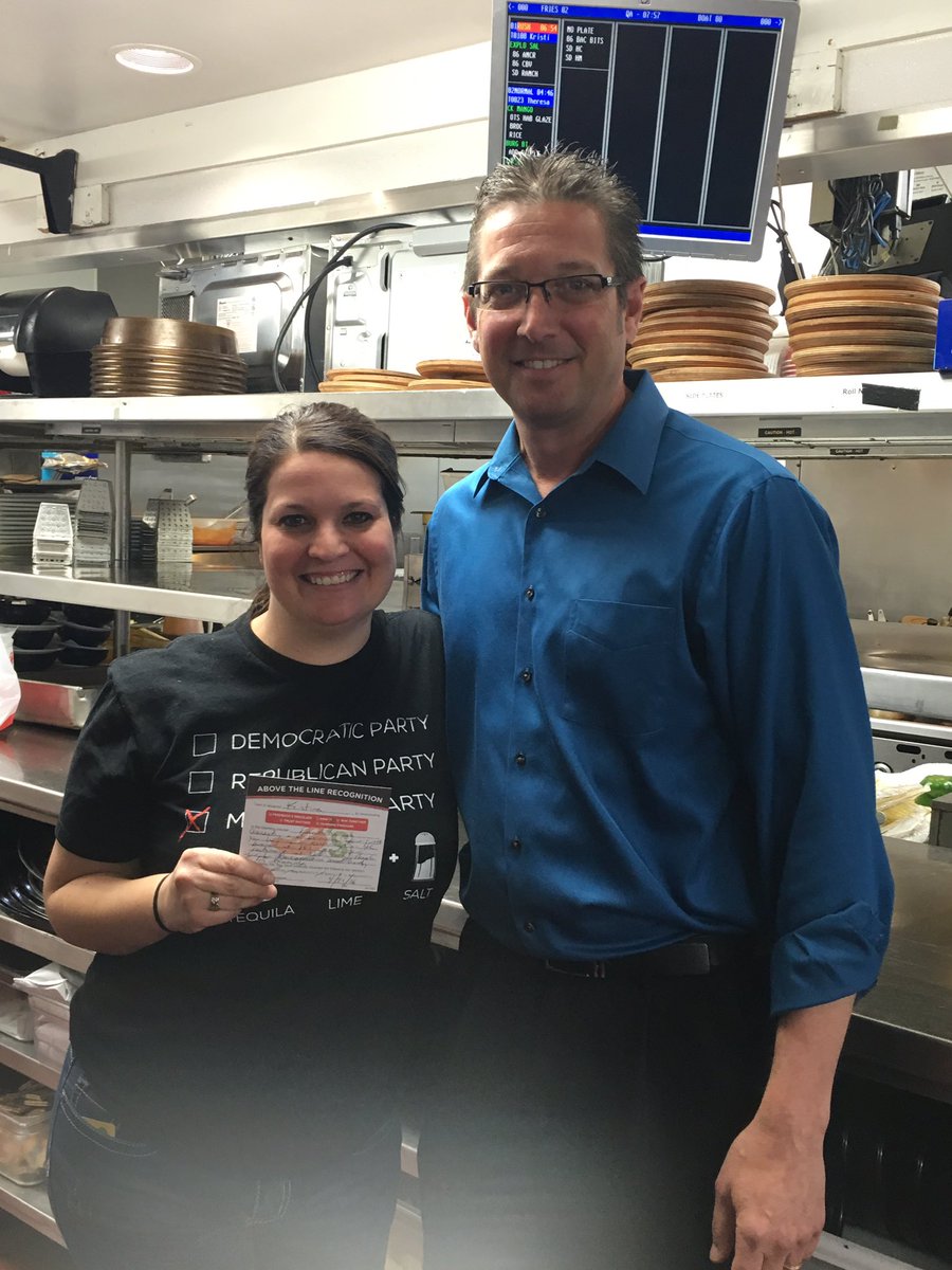 NightjemMelissa's tweet photo. @kkschoensee recognized by @Hemipowerfox for her ITR! #rockstar #toppercentile @Chilis @KisselRich https://t.co/uQrcJYxJih
