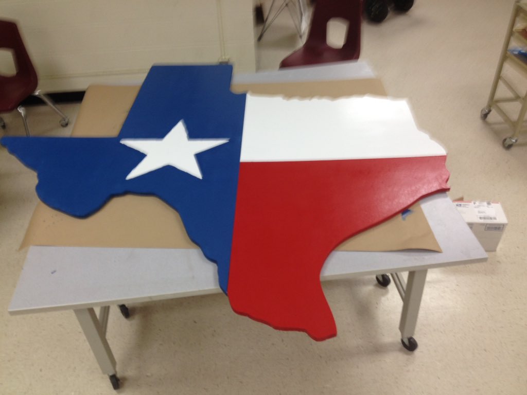 rickybrssrd's tweet photo. Project I am working on at school https://t.co/YFw5MDD1TS