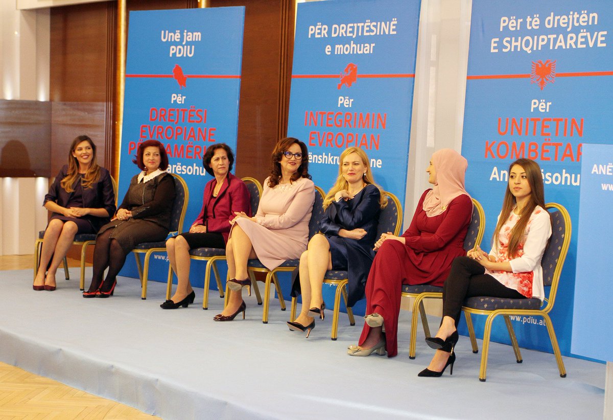 VjollcaBraho's tweet photo. Krenare për vajzat e gratë që na bashkohen çdo ditë,duke dhënë kontributin e tyre! #PDIU,parti e gjithë shqiptarëve! https://t.co/LNb7nyookW