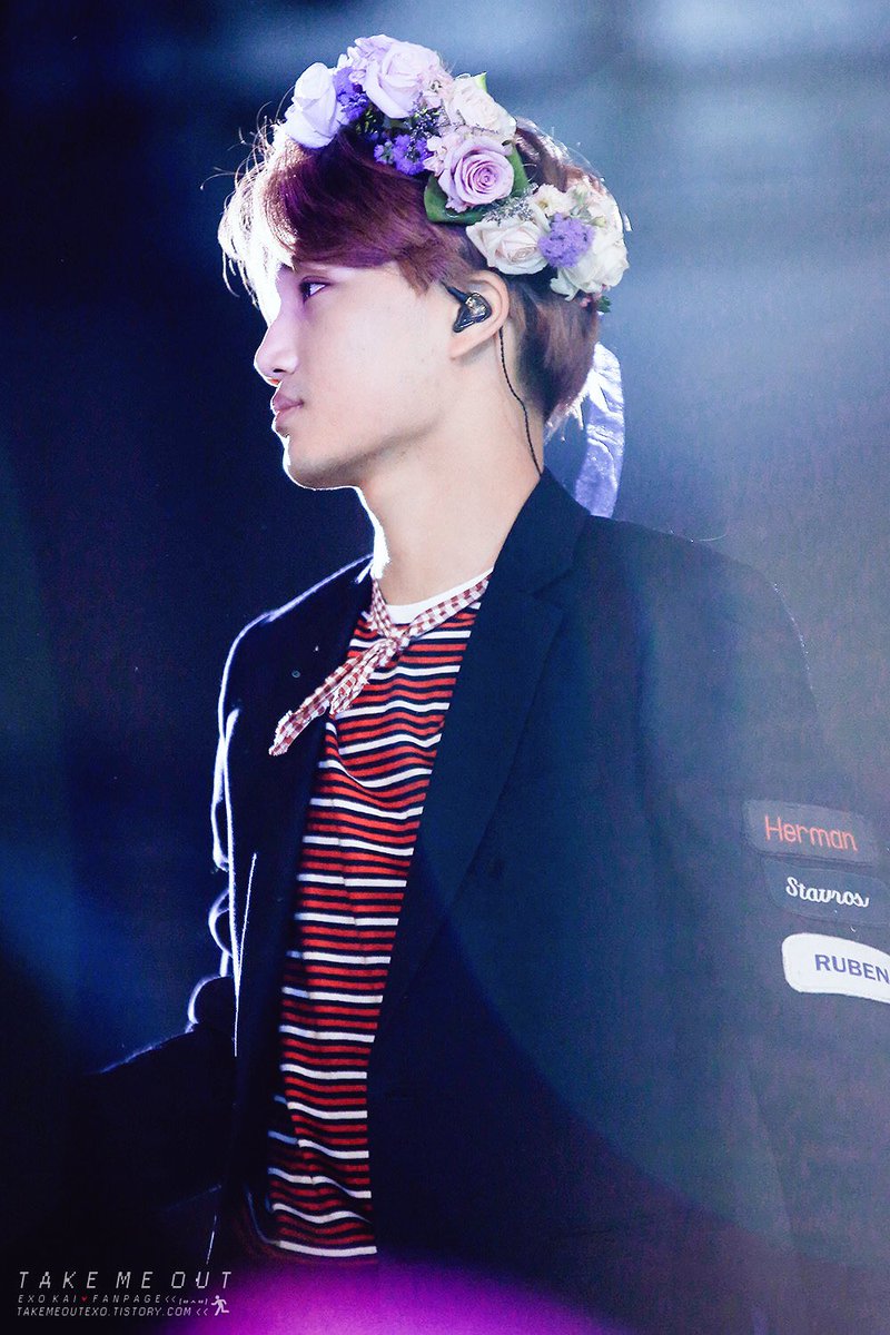 jonginui's tweet image. [_fallinlovewith] 51. 🌸💐🌼🌹화관종인🌺🌻💐🌷