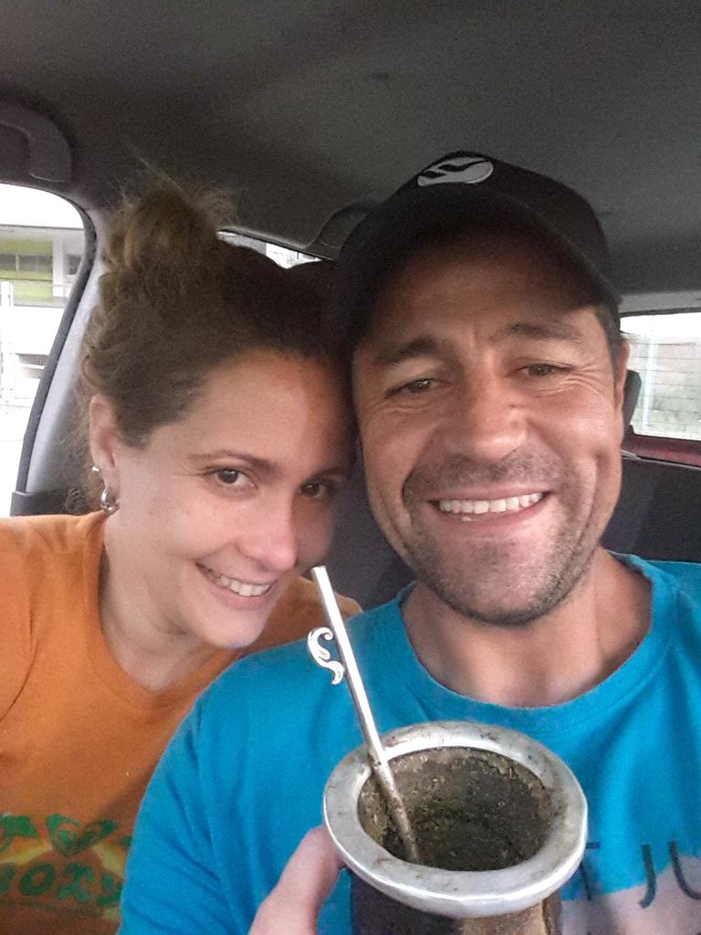 chechogoleador's tweet photo. Mateando en el entreno de mi hijo #FacuGol. Con mi #MotorYMotivo. #NoHayOtraPapá. https://t.co/f0qKaWY5mn