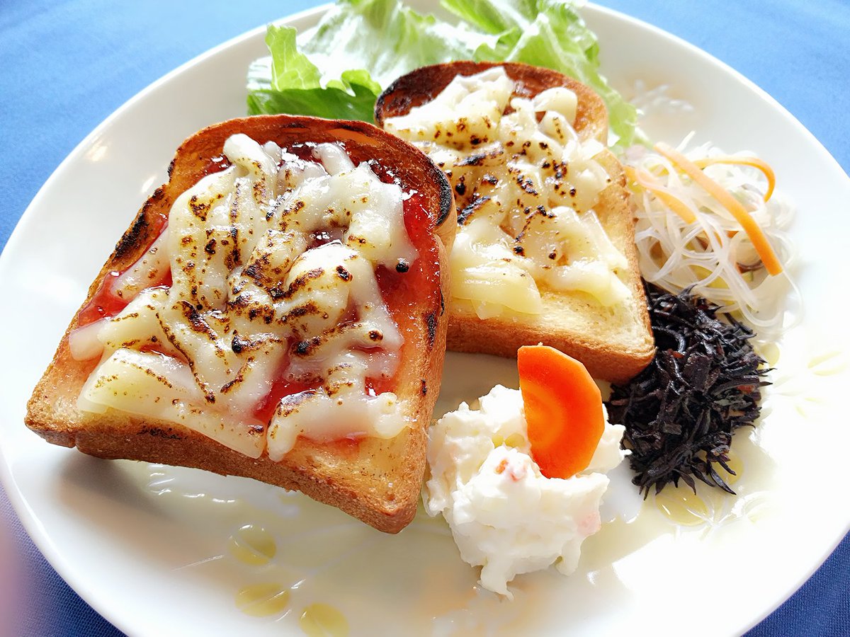 toracafe's tweet photo. 390円超安いモーニング😋😋😱😱 https://t.co/dbHwFMOgvz