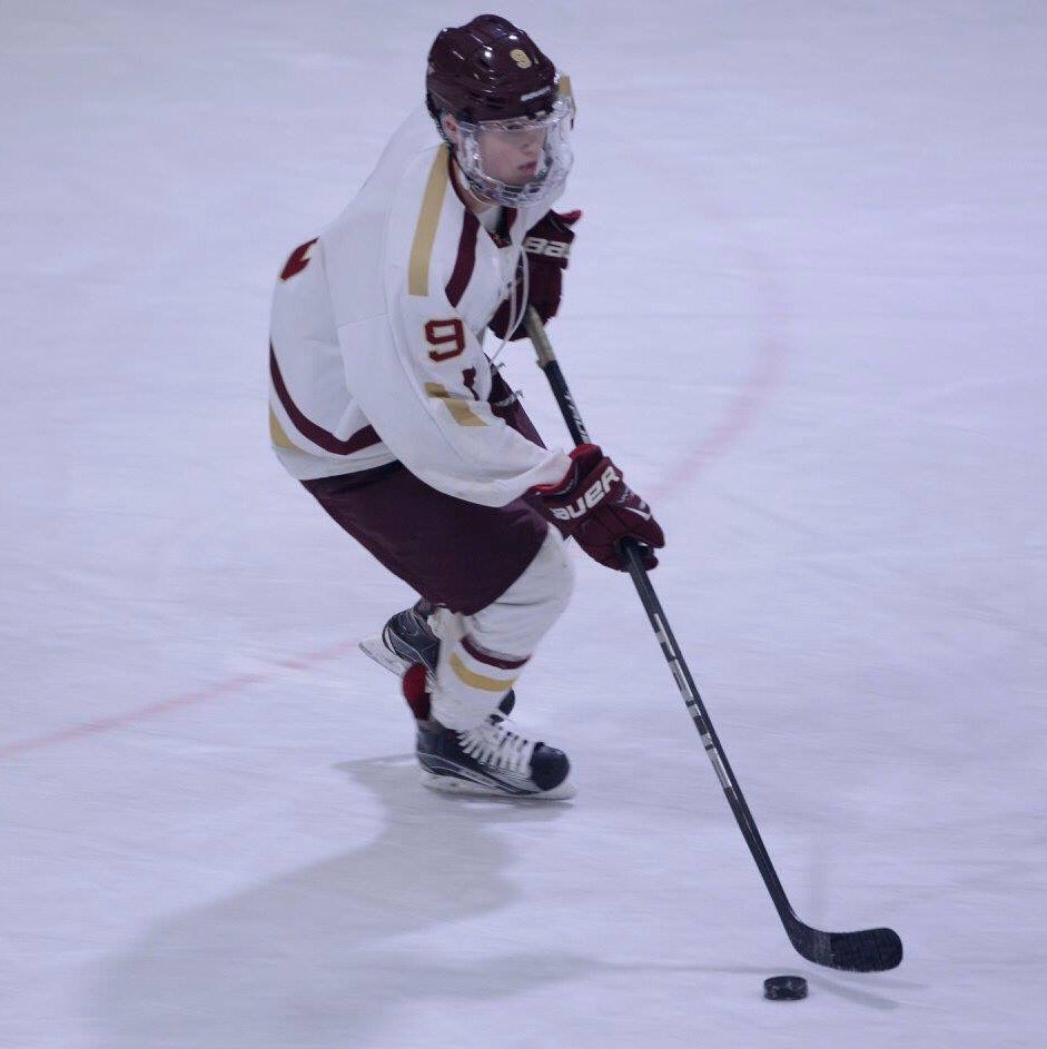BerwickBHKY's tweet photo. Tanner Derby will be manning Berwick's blue line this fall!#berwickhockey #berwickbound #classof2018 #newburyportMA https://t.co/yC3Ofbc18X
