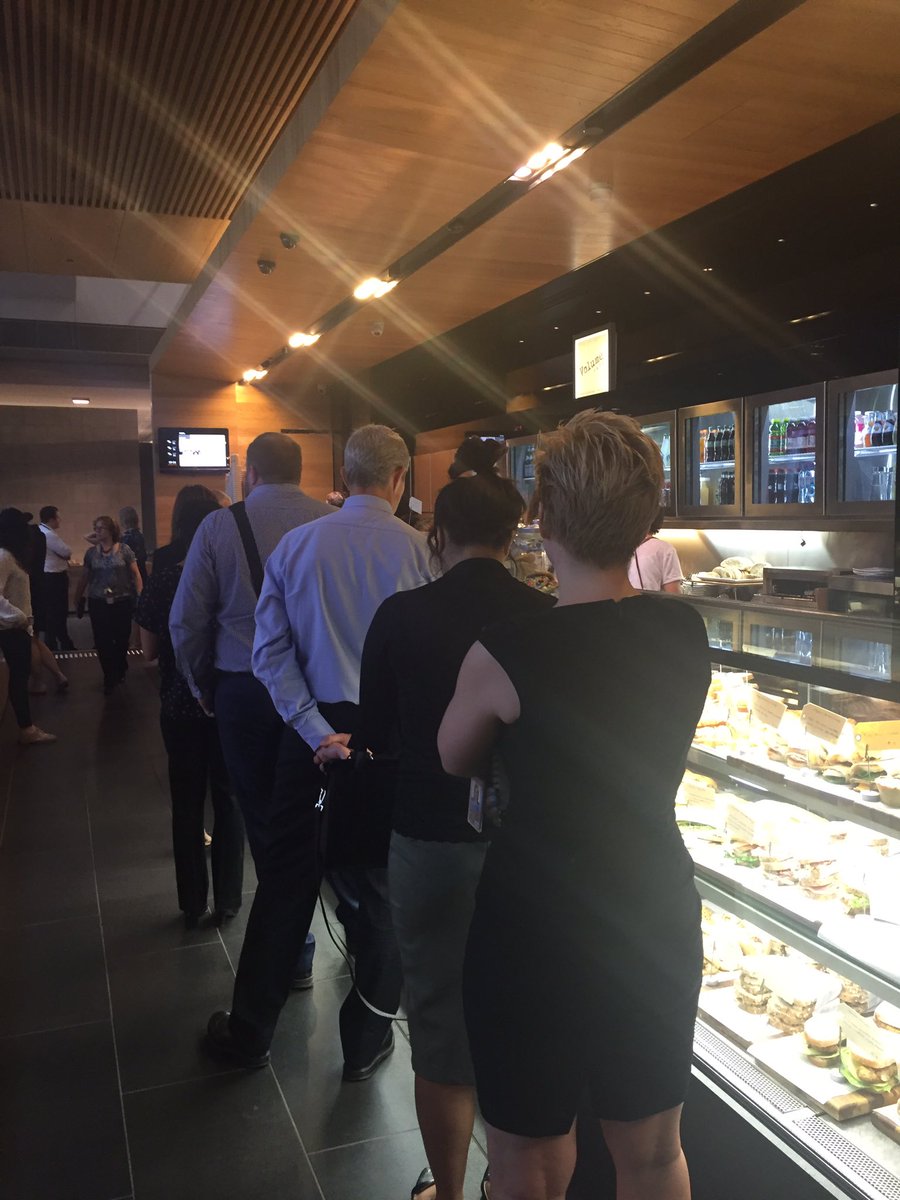 Christine Linden tweet media