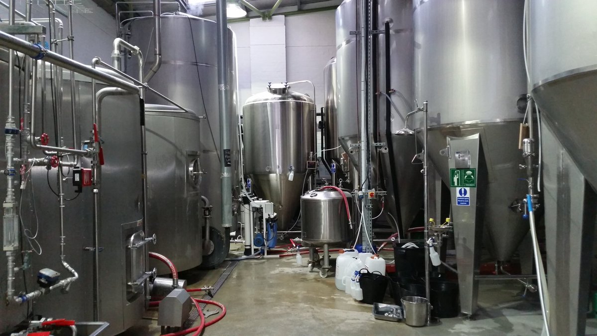 Goldmarkbeers's tweet photo. Great day visiting an awesome London brewery, thanks Rob. @fourpurebrewing #beernews #ukcraftbeer #beercollective https://t.co/fnXwwdtcEj