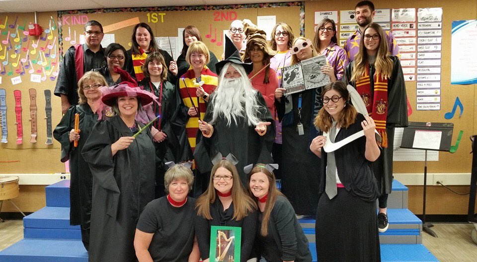CaseyKuska's tweet photo. Another successful #SecretariesDay at @sftisd Iris keeps the school running each day #isdstrong #traditions https://t.co/3Kc22qvYpB