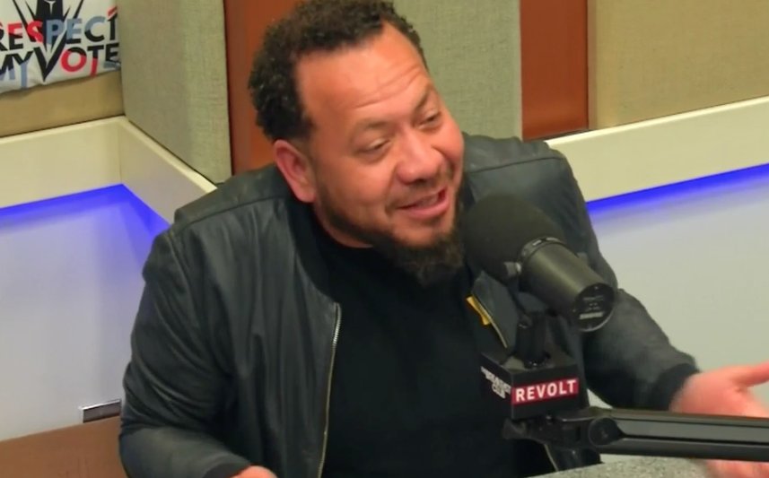 revolttv's tweet photo. .@ElliottWilson is in the building! #BCPowerhour https://t.co/NtdHCFIyyo
